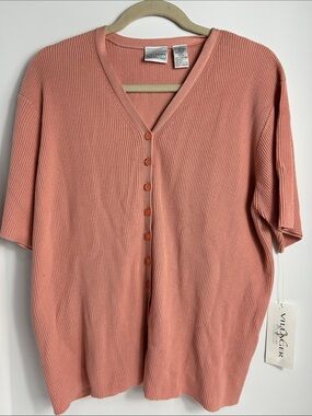 Liz Claiborne Size 1 Coral Color Full Button Front Short Sleeve V Neck Top